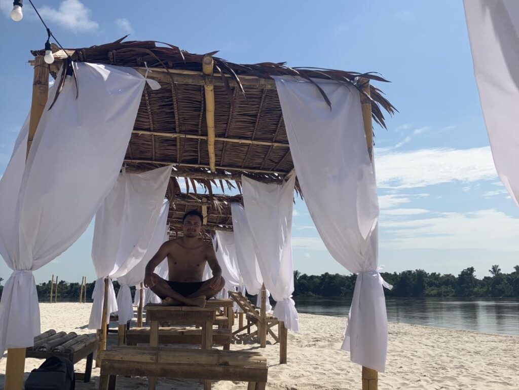 Emotional preparation for an ayahuasca retreat in Peru